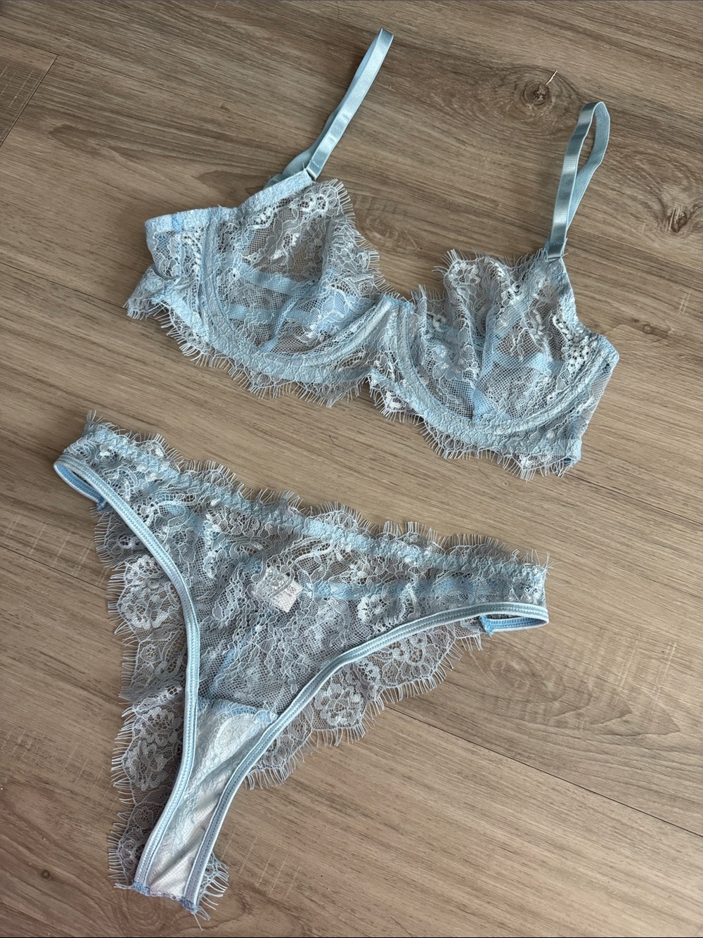NWT Delicate Light Blue Lace Bra & Panty Set